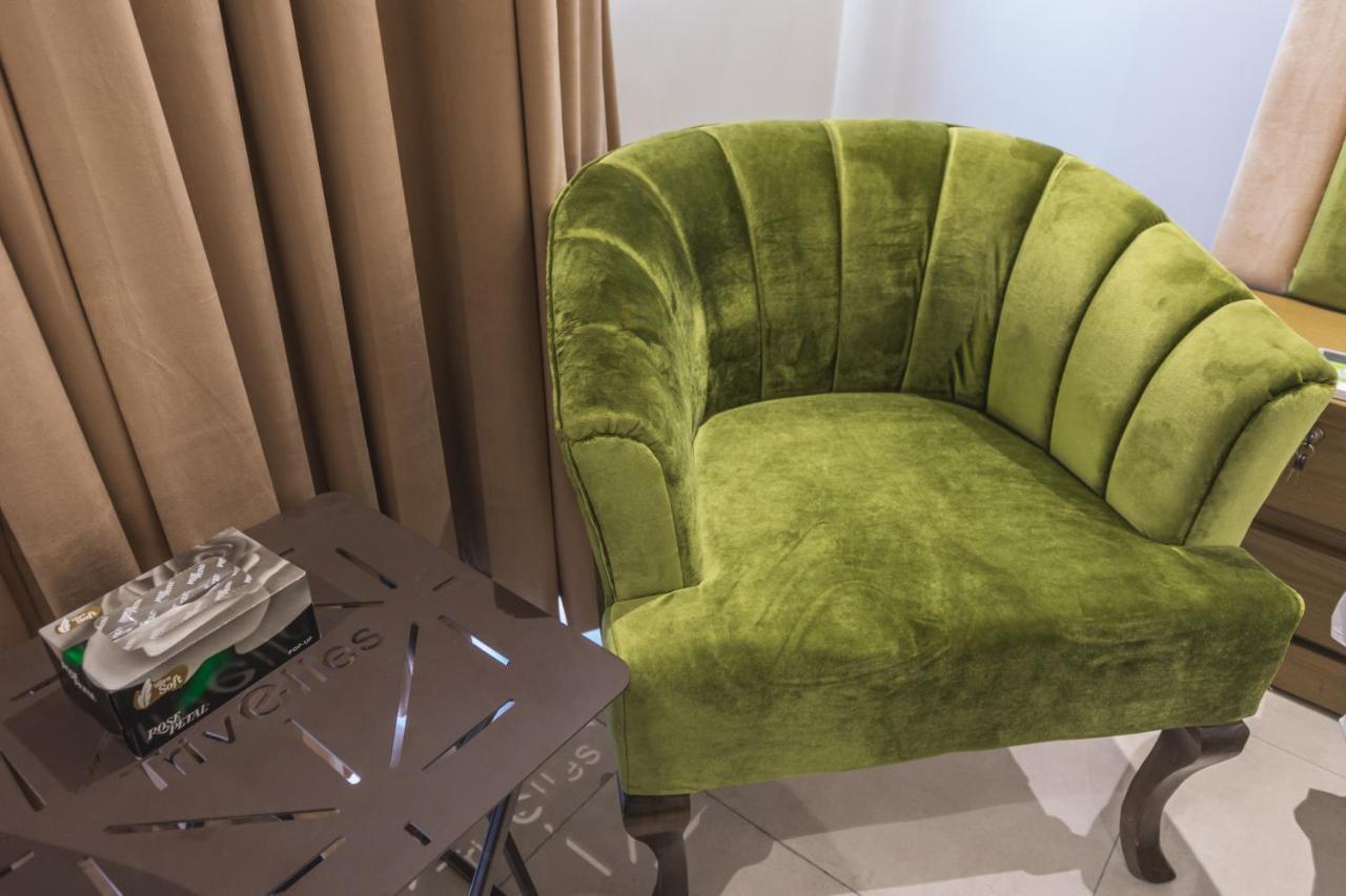 Trivelles Executive Suites Islamabad Eksteriør billede