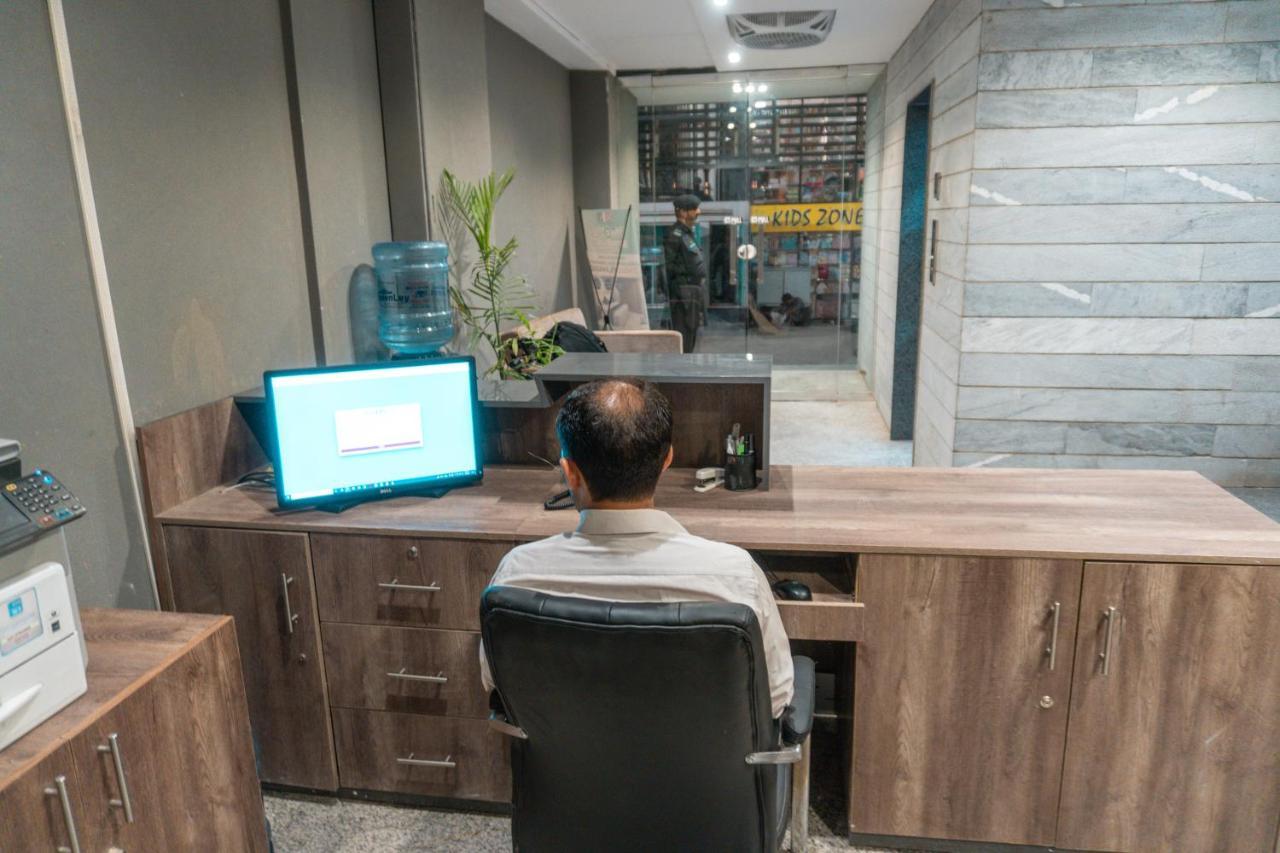 Trivelles Executive Suites Islamabad Eksteriør billede