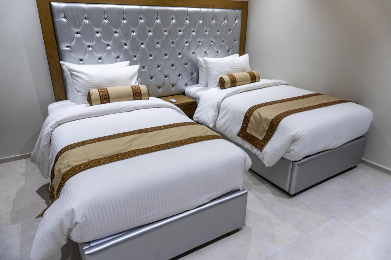 Trivelles Executive Suites Islamabad Eksteriør billede