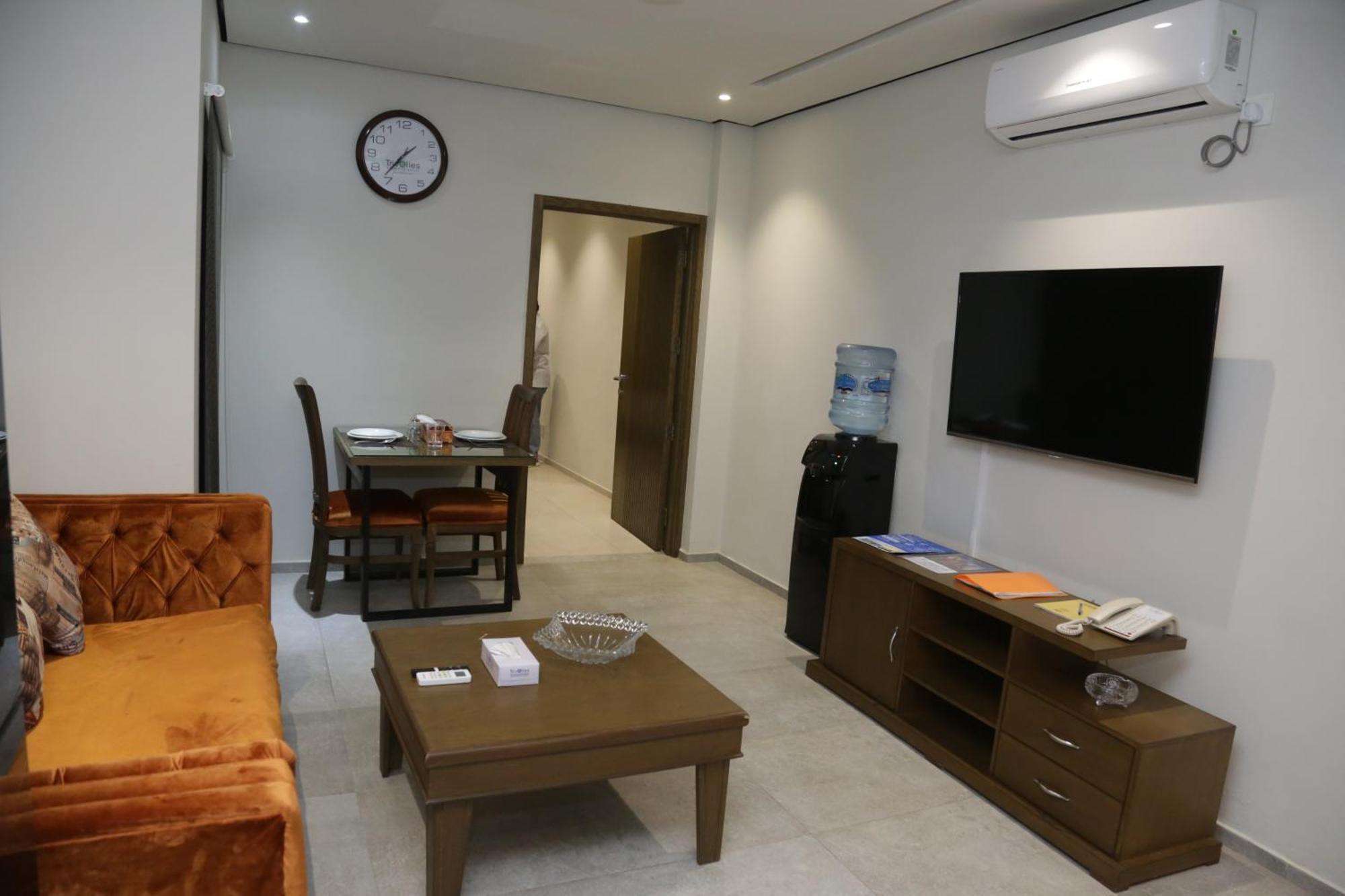 Trivelles Executive Suites Islamabad Eksteriør billede