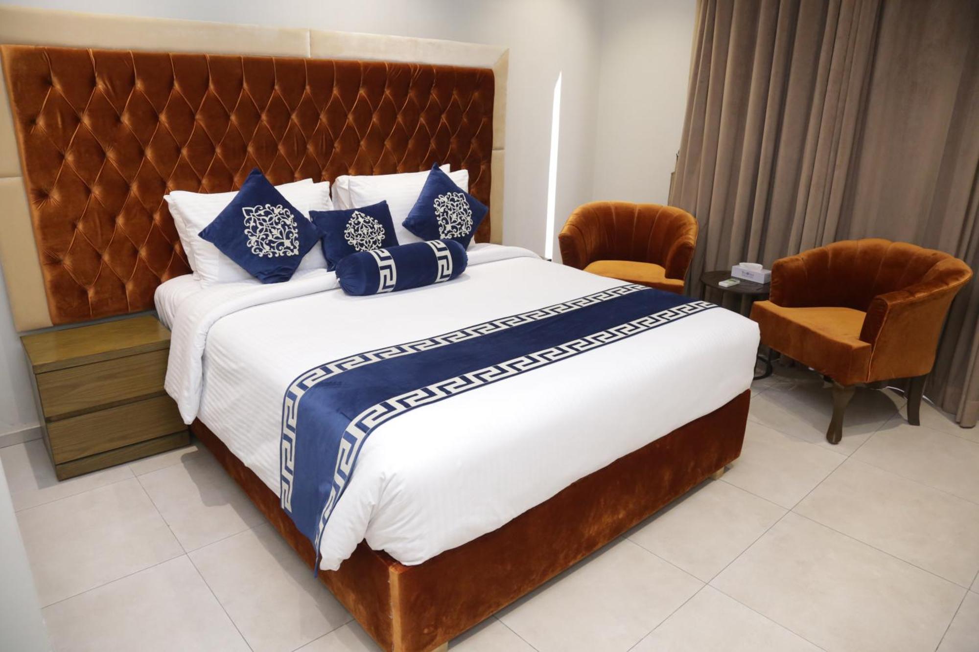 Trivelles Executive Suites Islamabad Eksteriør billede