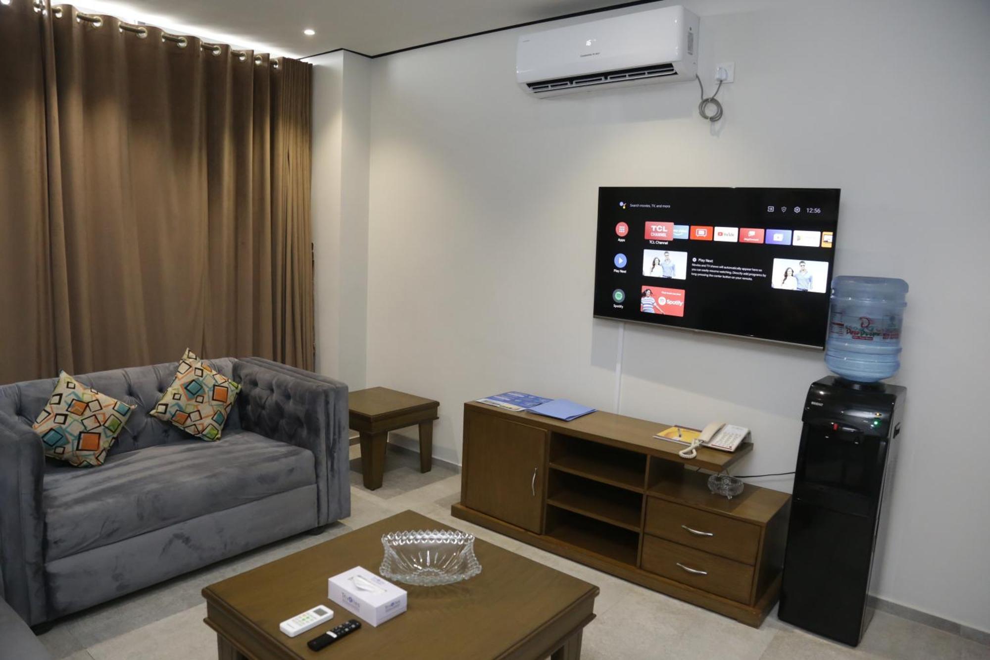 Trivelles Executive Suites Islamabad Eksteriør billede